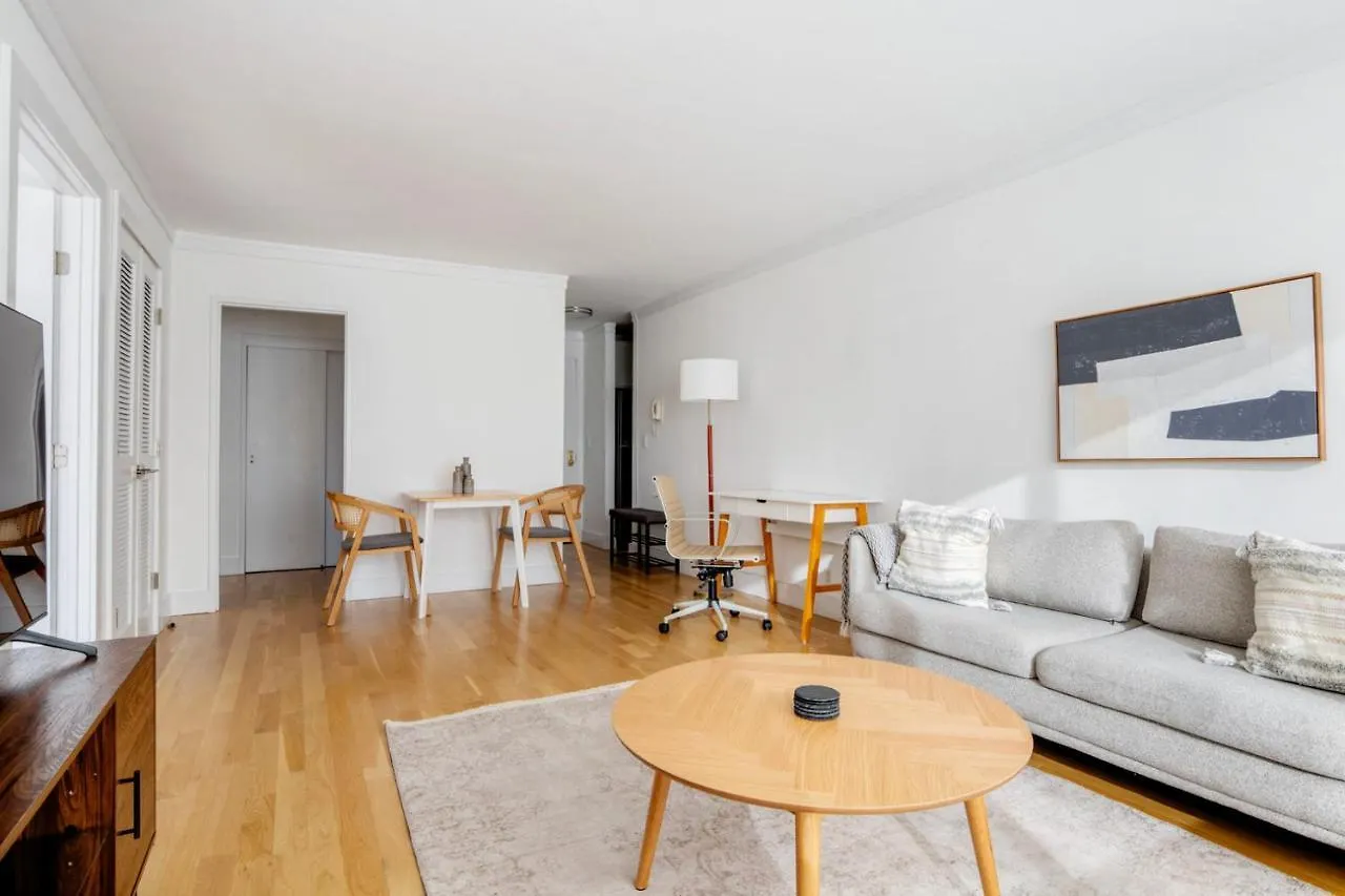 Apartment UWS 1br w gym doorman nr central park NYC-1321 New York
