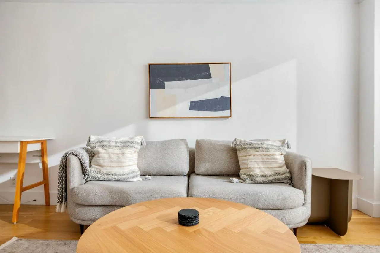 Apartment UWS 1br w gym doorman nr central park NYC-1321 New York